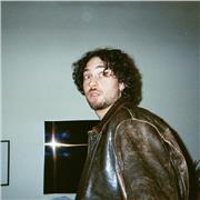 Lezioni di Photoshop a tutti i livelli, dalle basi ai tool avanzati. Volto alla grafica, al photo editing e alla post produzione